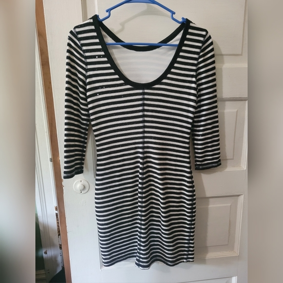 Express striped knit dress with sequins - Picture 2 of 4